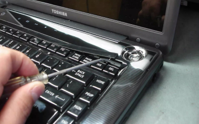 Профессиональный ремонт кнопки включения ноутбука Toshiba в сервисе «Р-Ноутбук»